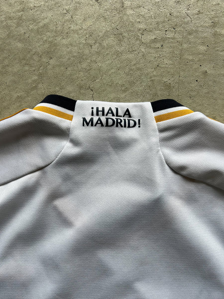 2023/24 Real Madrid Adidas Home Football Shirt - M