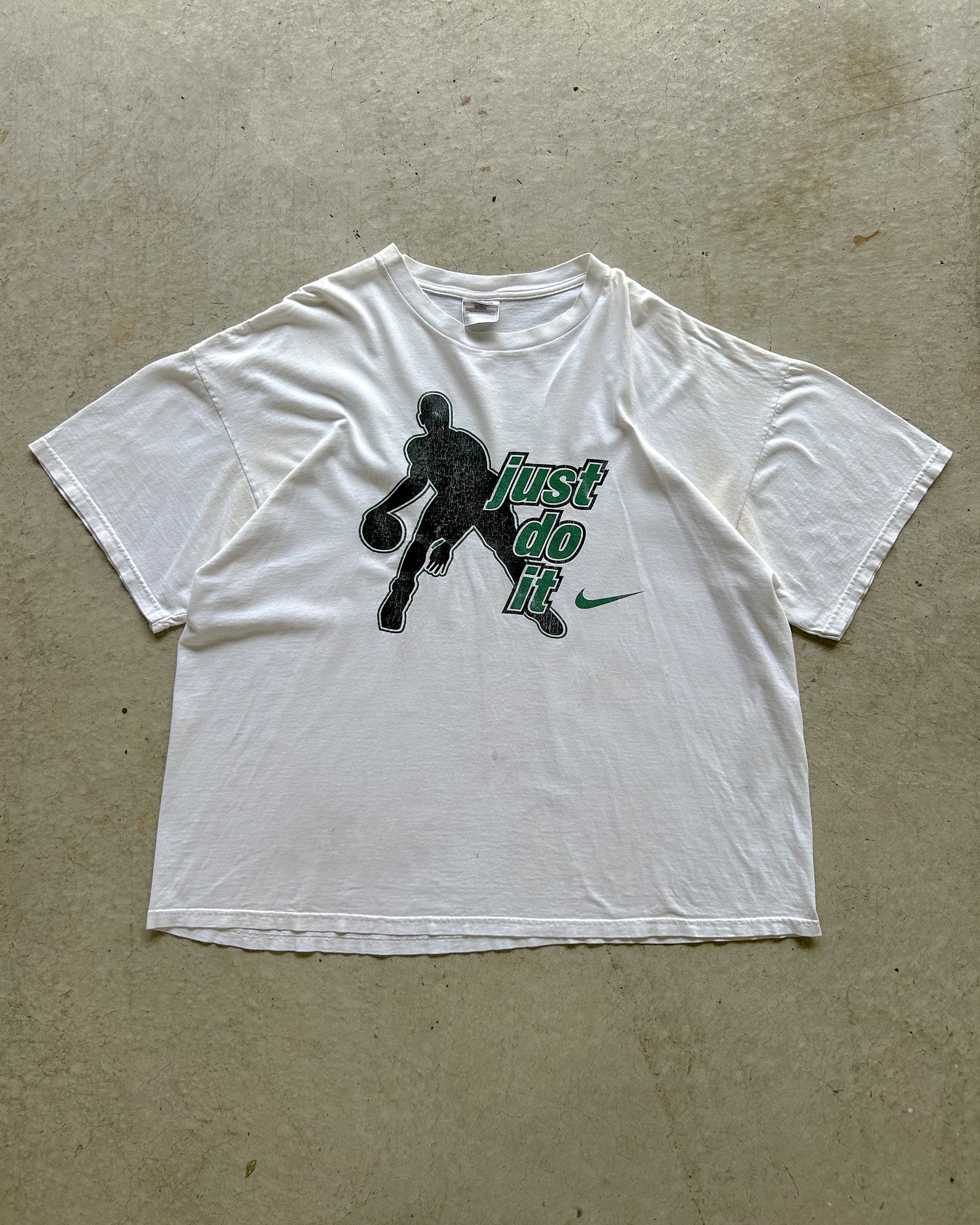 Vintage Nike Basketball T-Shirt - XXL