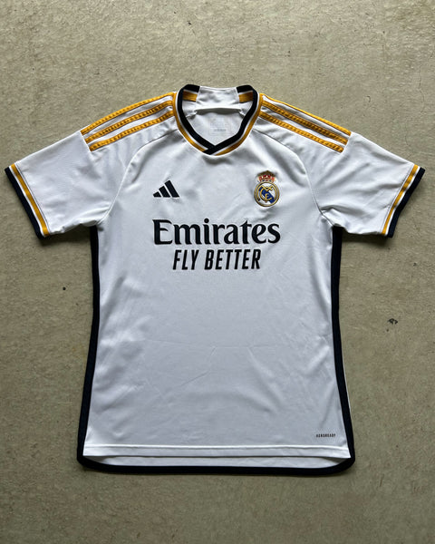 2023/24 Real Madrid Adidas Home Football Shirt - M