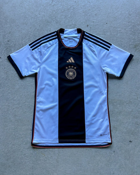 2022 Germany Adidas Home Football Shirt - M