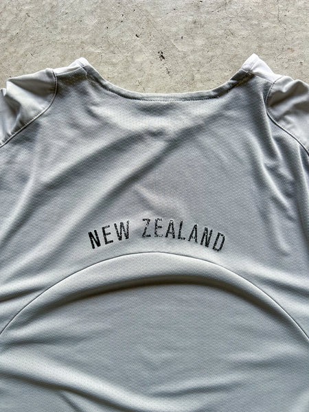 Vintage 2005 New Zealand Player Issue Training Football Shirt - L/XL