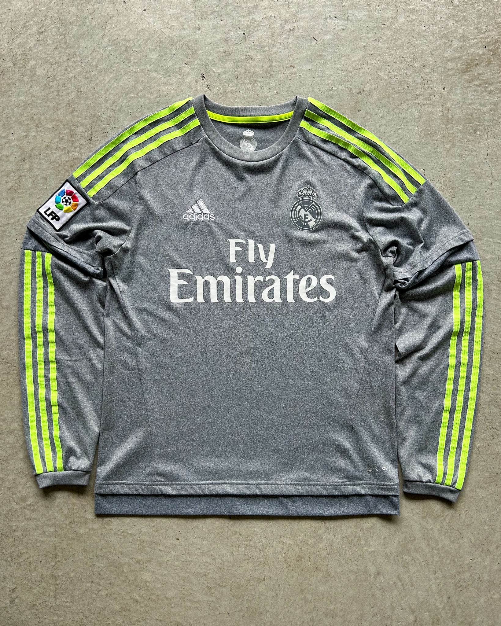 2015/16 Real Madrid Away Long Sleeve Football Shirt - S