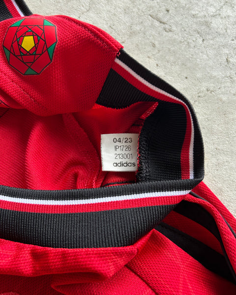 2023/24 Manchester United Home Football Shirt - S / M slim fit