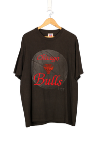 Vintage 1993 Chicago Bulls Embroidered NBA T-Shirt - XL