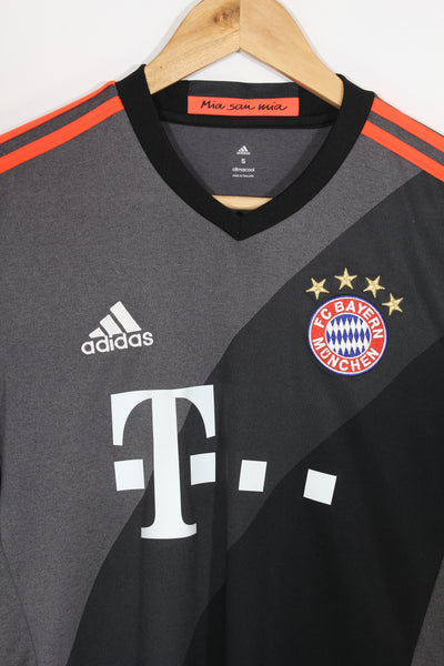 2016/17 Bayern Munich Away Football Shirt - S