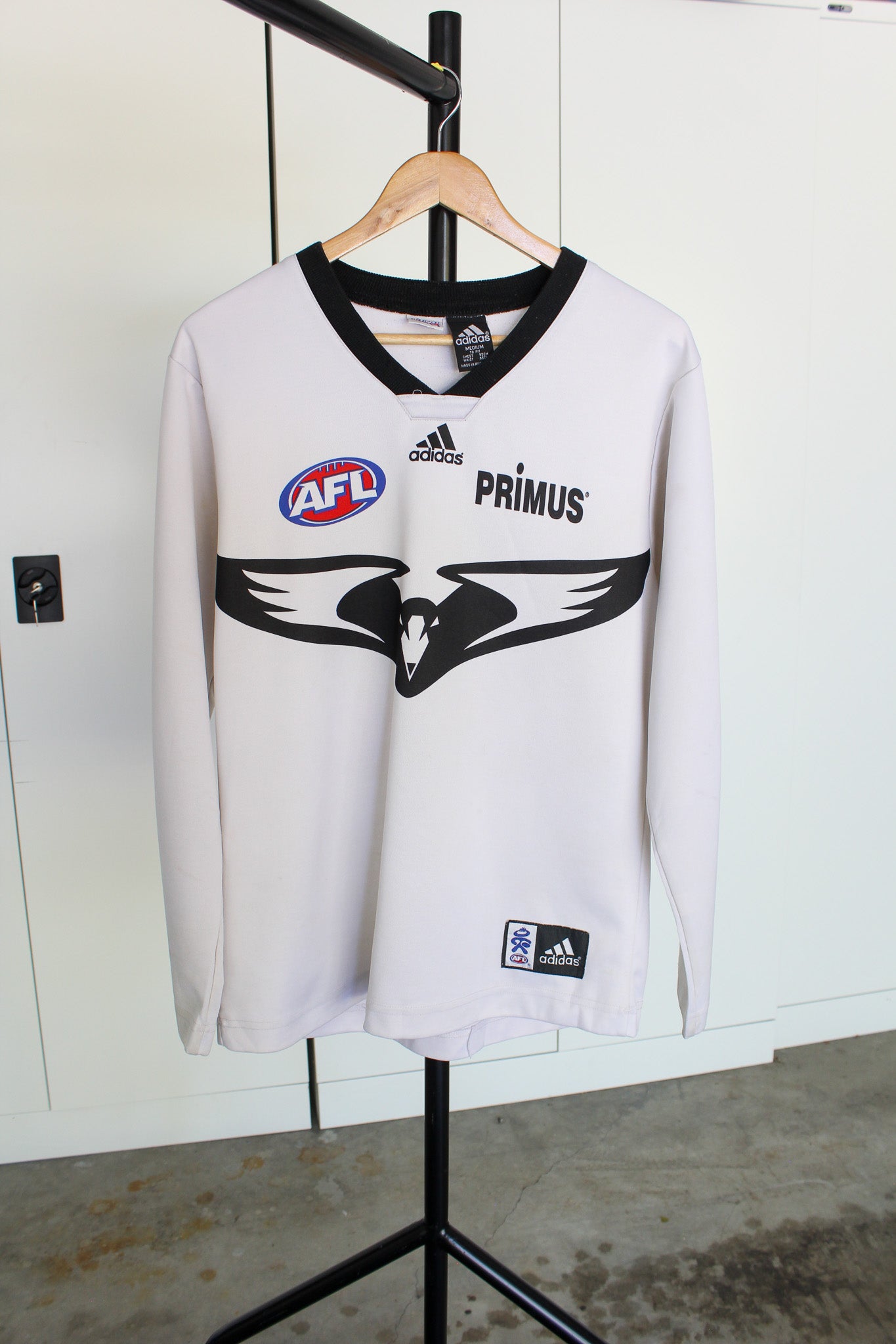 Vintage Collingwood Adidas Swooping Magpie Player Issue AFL Training Shirt - M